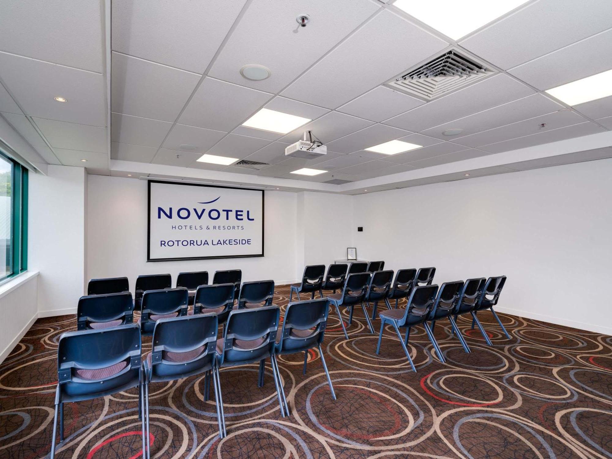 Novotel Rotorua Lakeside Екстериор снимка